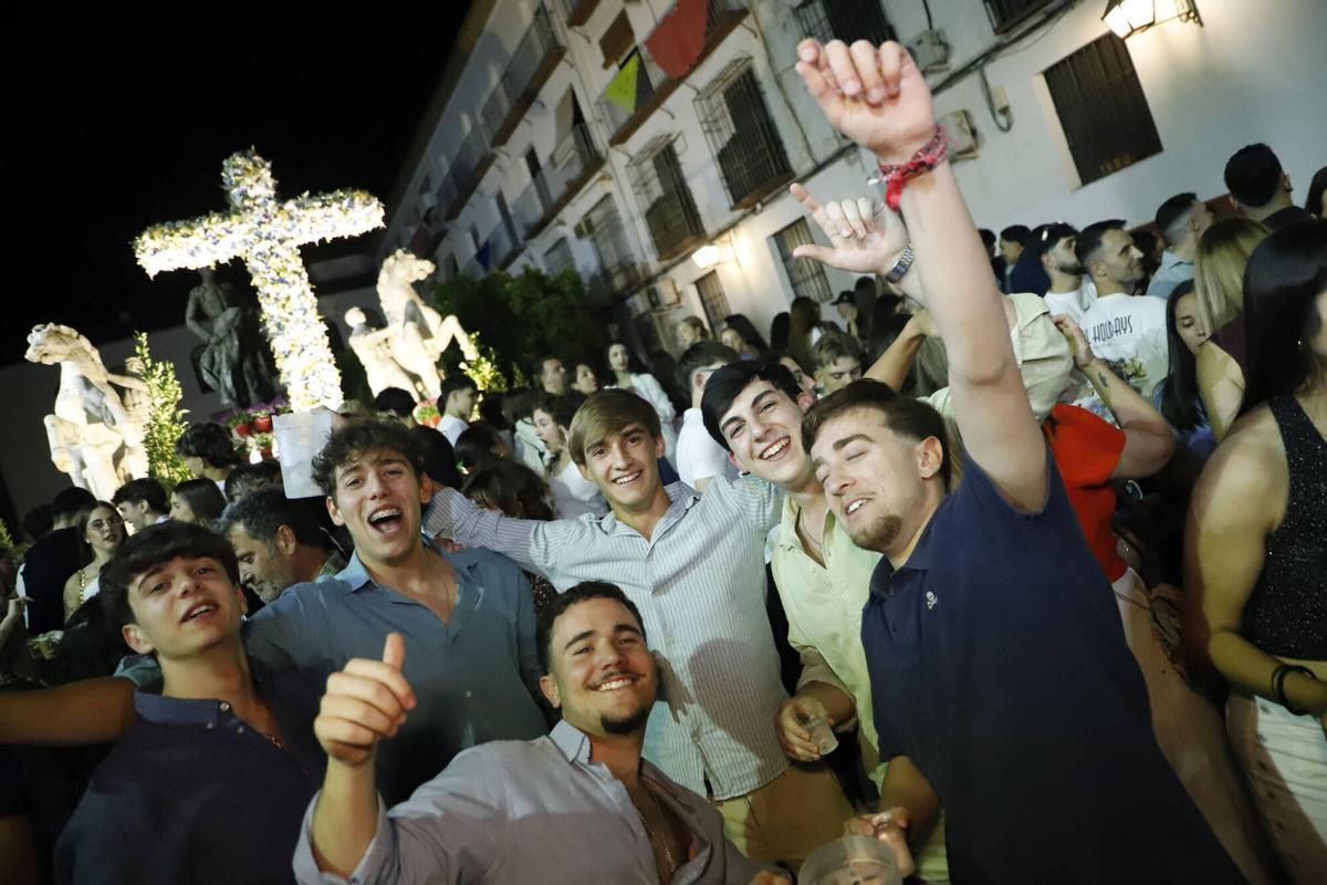 Noche de ‘juernes’ en las Cruces de Córdoba