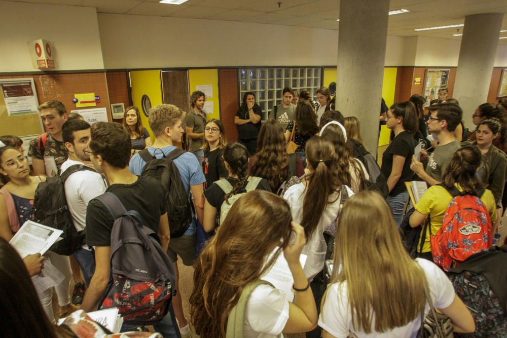 En la UMH durante estos días van a realizar las Pruebas de Acceso a la Universidad un total de 3.498 alumnos.