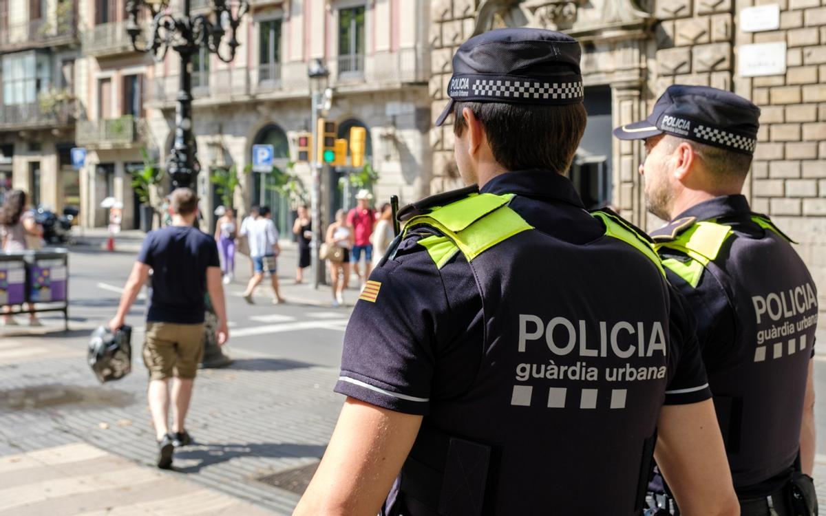 Llei mordassa: Multat un veí de Barcelona amb 450 euros al travessar un carrer