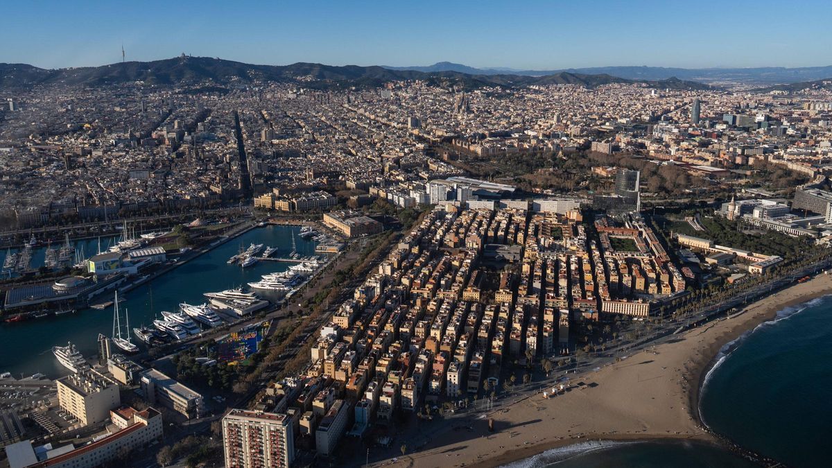 Once de los quince barrios con más extranjeros están en el área de Barcelona