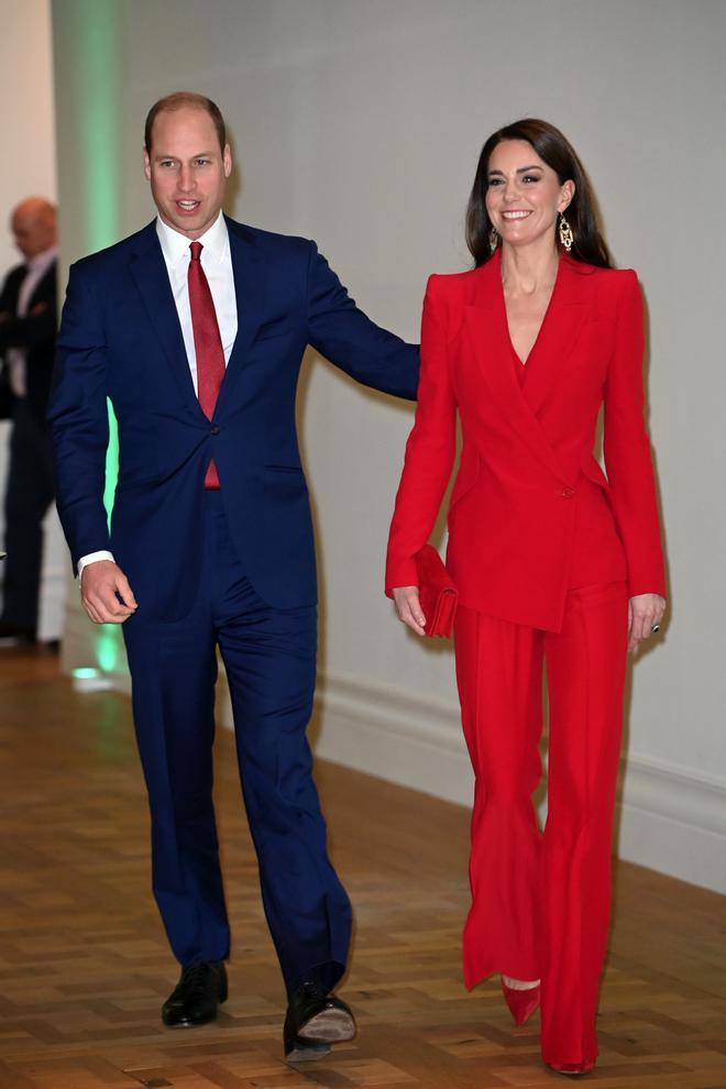 Kate Middleton 'total look' rojo