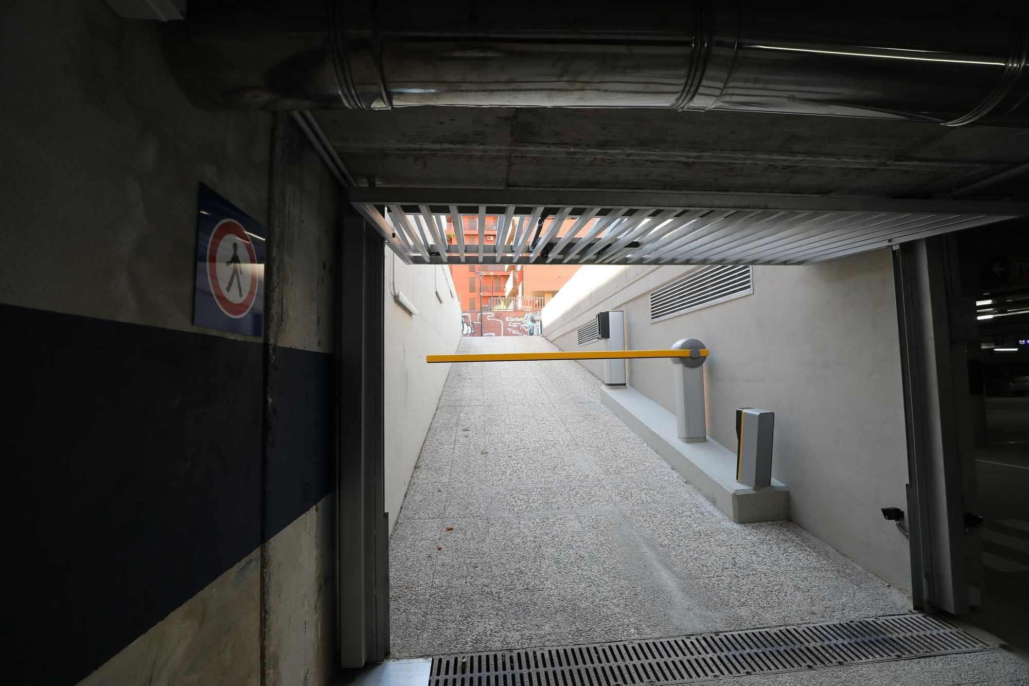 Así luce el nuevo parking del Parque Bruil de Zaragoza