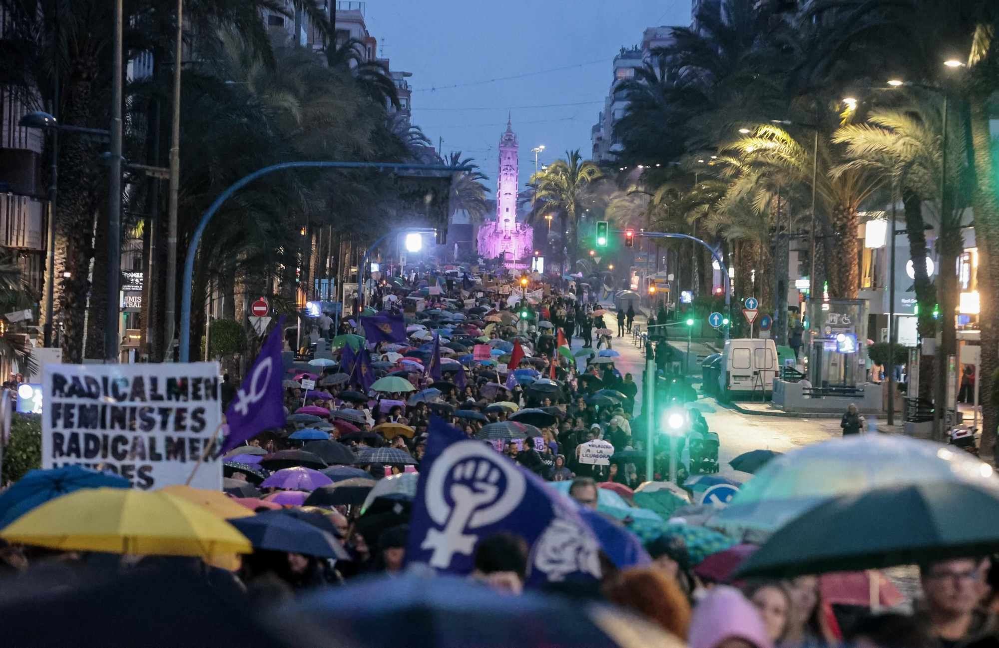Marcha 8M en Alicante, día de la Mujer