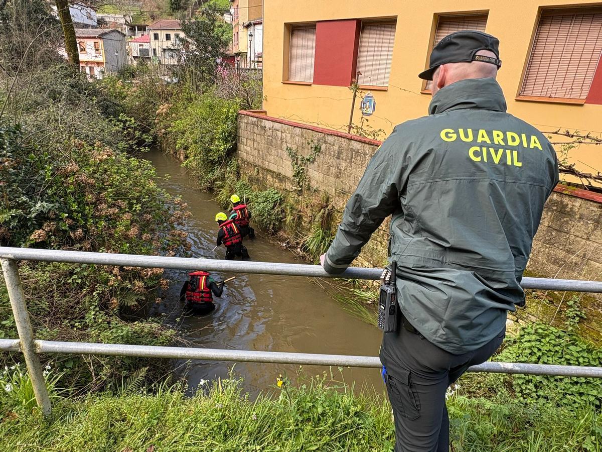 Así es la intensa búsqueda, este domingo, de la mujer que cayó al agua en San Martín