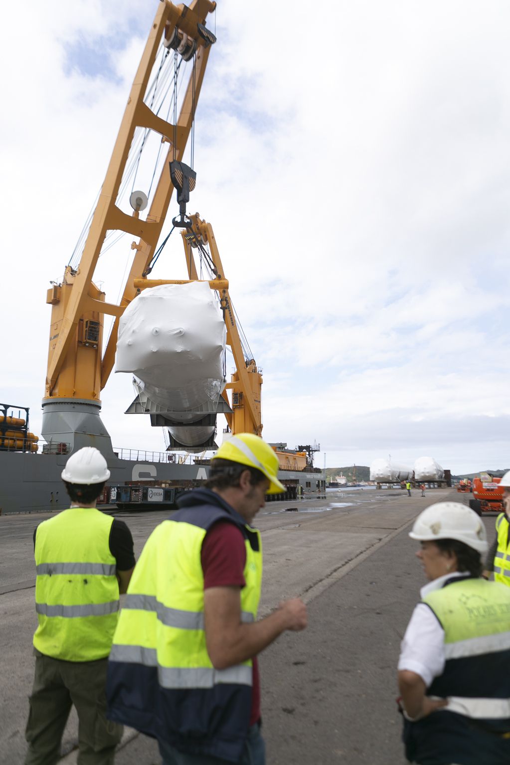 EN IMÁGENES: Idesa expide cuatro tanques para la mayor terminal española de gas para buques, en Algeciras