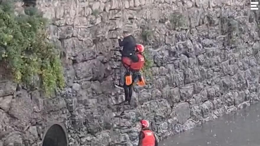 Un hombre, rescatado en el río Urumea de San Sebastián