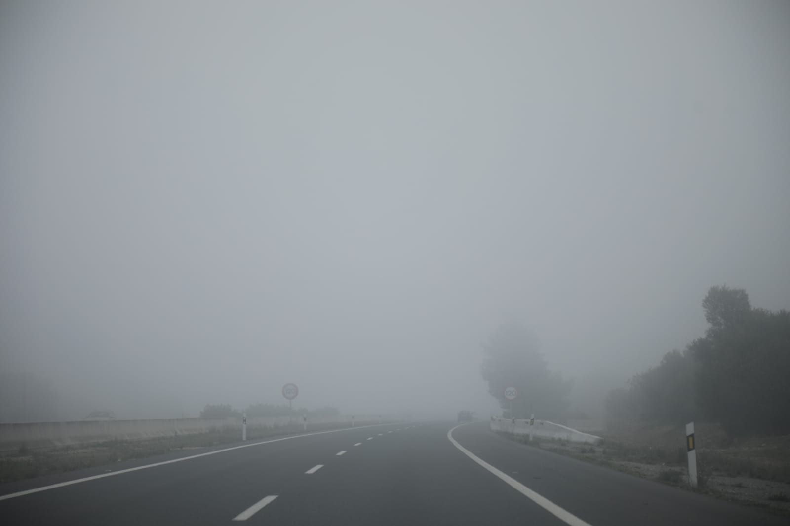 Mallorca amanece cubierta de niebla