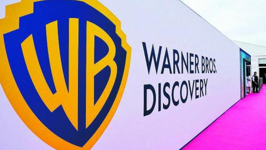 El logotipo de Warner Bros. Discovery, en el Festival Internacional de Creatividad Cannes Lions. |