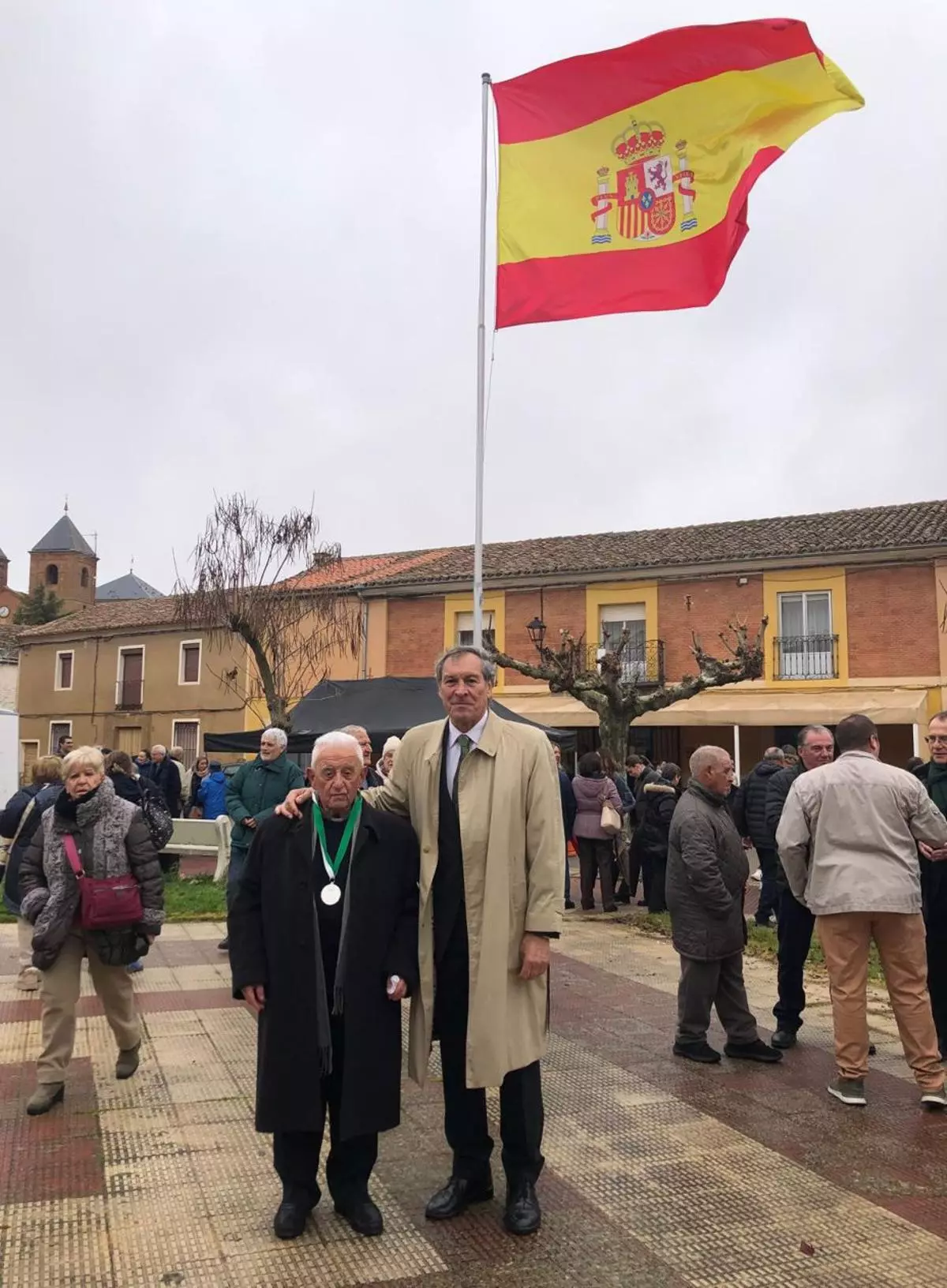 La "sorprendente vitalidad" de don Abelardo, medalla al mérito ciudadano