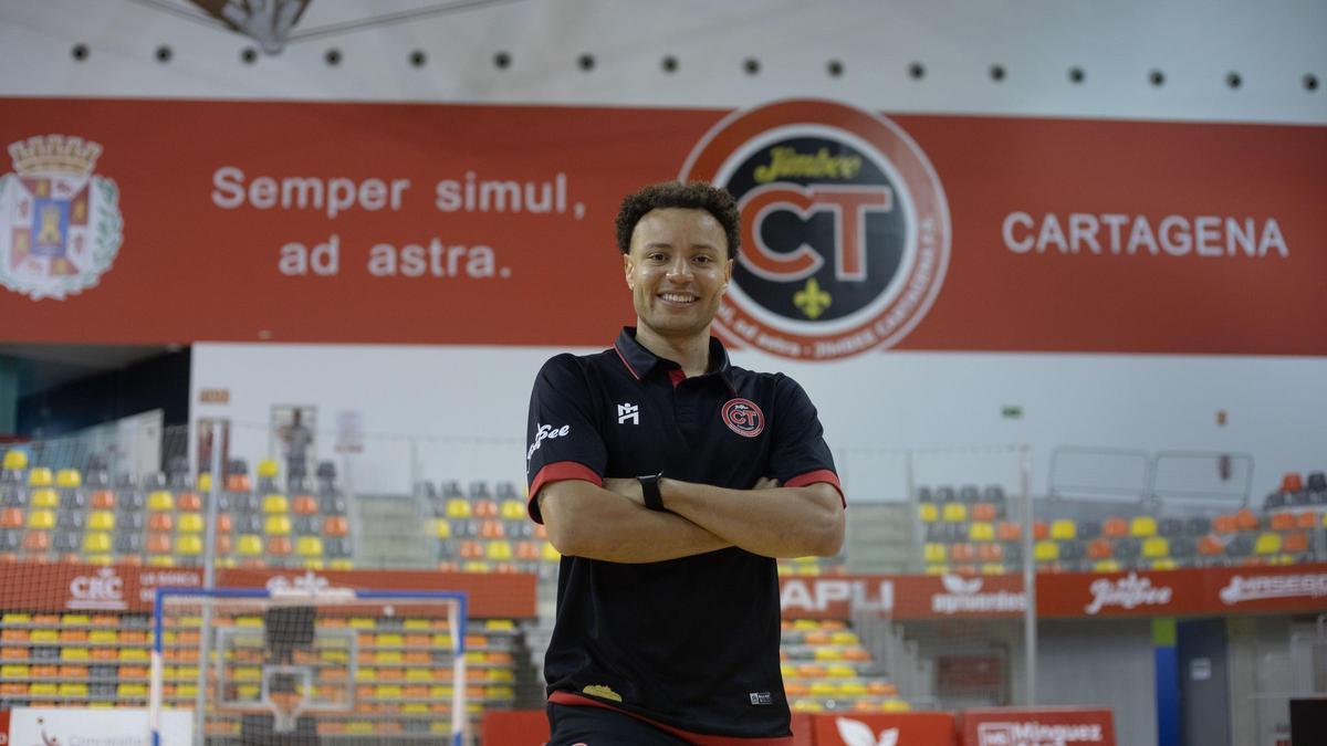 Juninho, en su presentación como jugador del Jimbee Cartagena