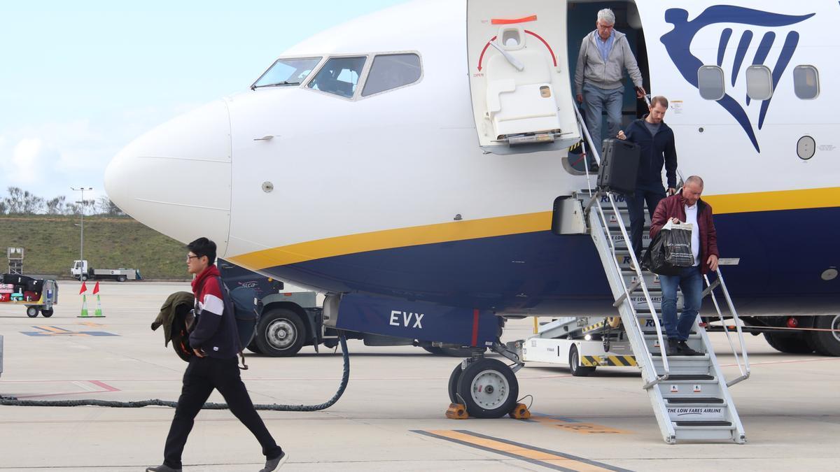 L'aeroport de Girona tanca el març amb 27.000 passatgers, una xifra gairebé idèntica a la del mateix mes de l'any passat