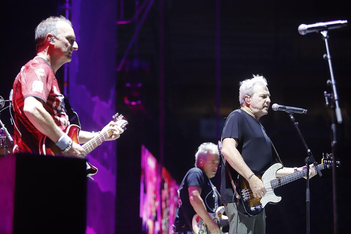 Hombres G enloquecen al público de Los Califas