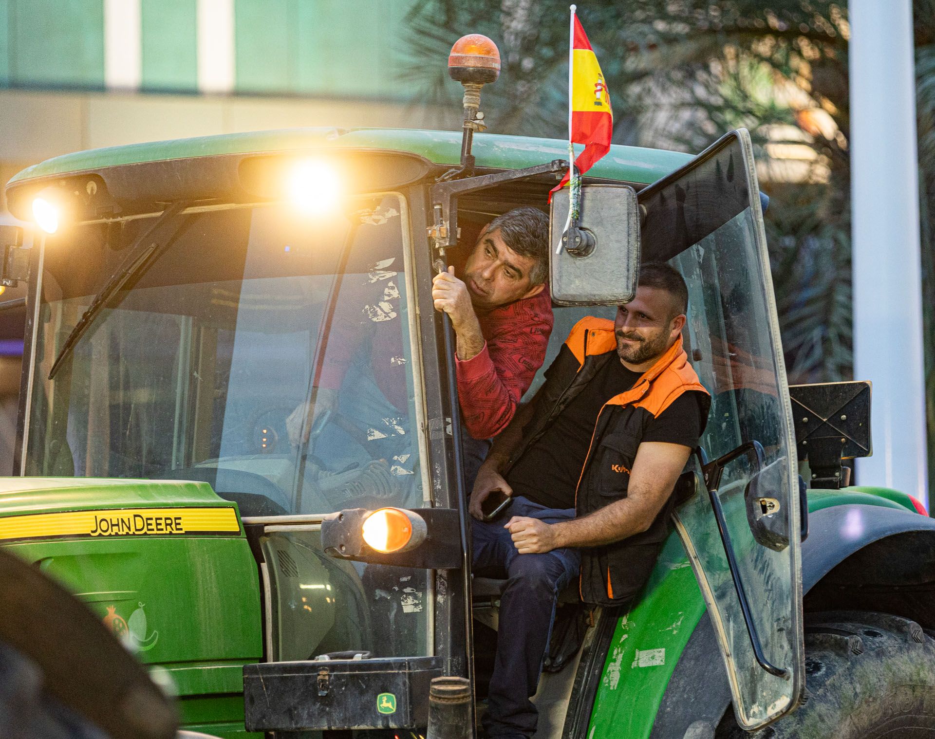 Tractorada en Crevillent y Elche