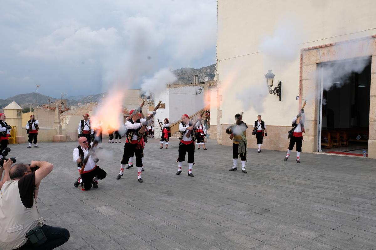 Las salvas de arcabucería en honor a San Bonifacio, Mártir.