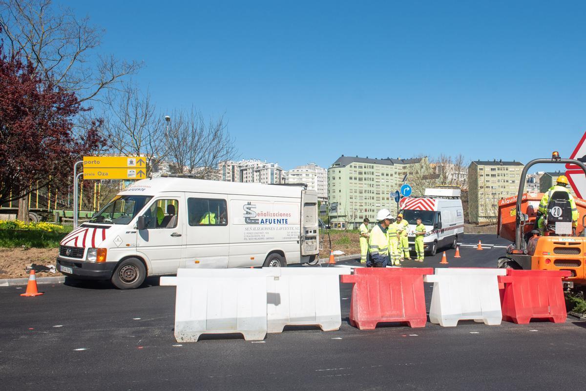 Los cortes de calzada ya son visibles a la altura de la rotonda de Casablanca. Los cortes de calzada ya son visibles a la altura de la rotonda de Casablanca.
