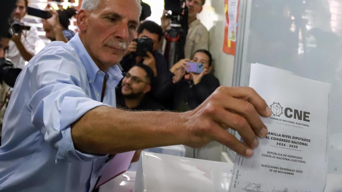 Nasry Asfura, por el que Trump pidió votar, aventaja conteo de las elecciones en Honduras