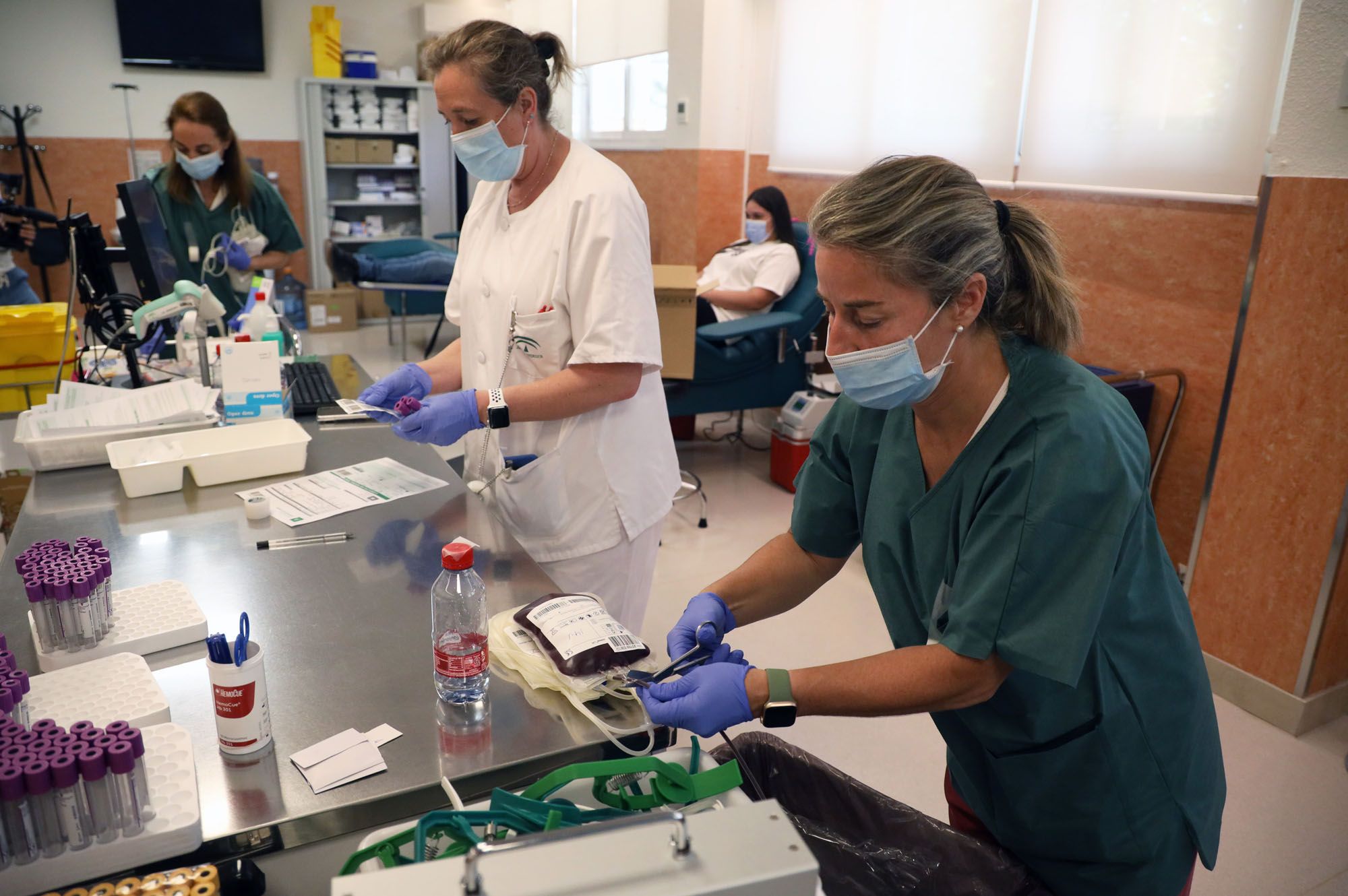 Colecta extraordinaria de sangre y plasma en el Centro de Transfusiones de Málaga