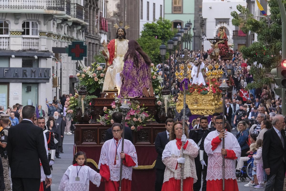 Procesión Magna Interparroquial en Las Palmas de Gran Canaria.