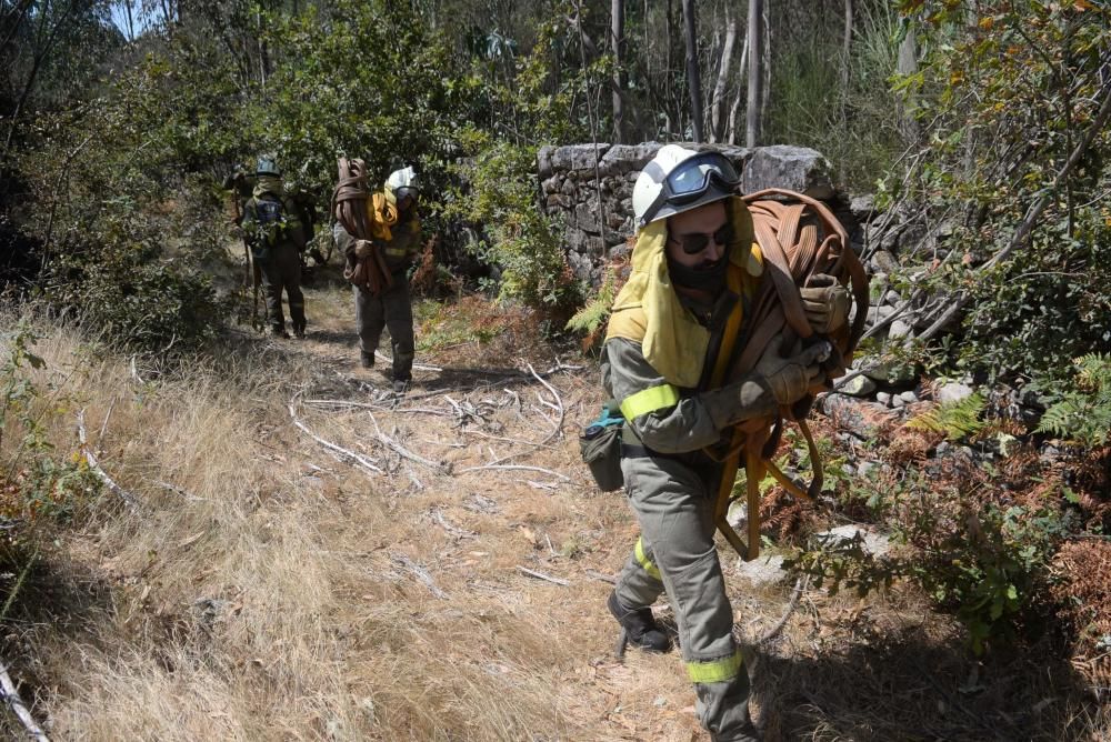 Incendio forestal en Cotobade