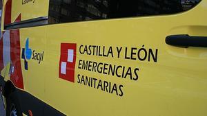 Una ambulancia de Castilla y León, en una imagen de archivo.