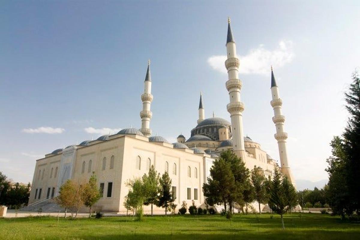 Mezquita Azadi en Asjabad