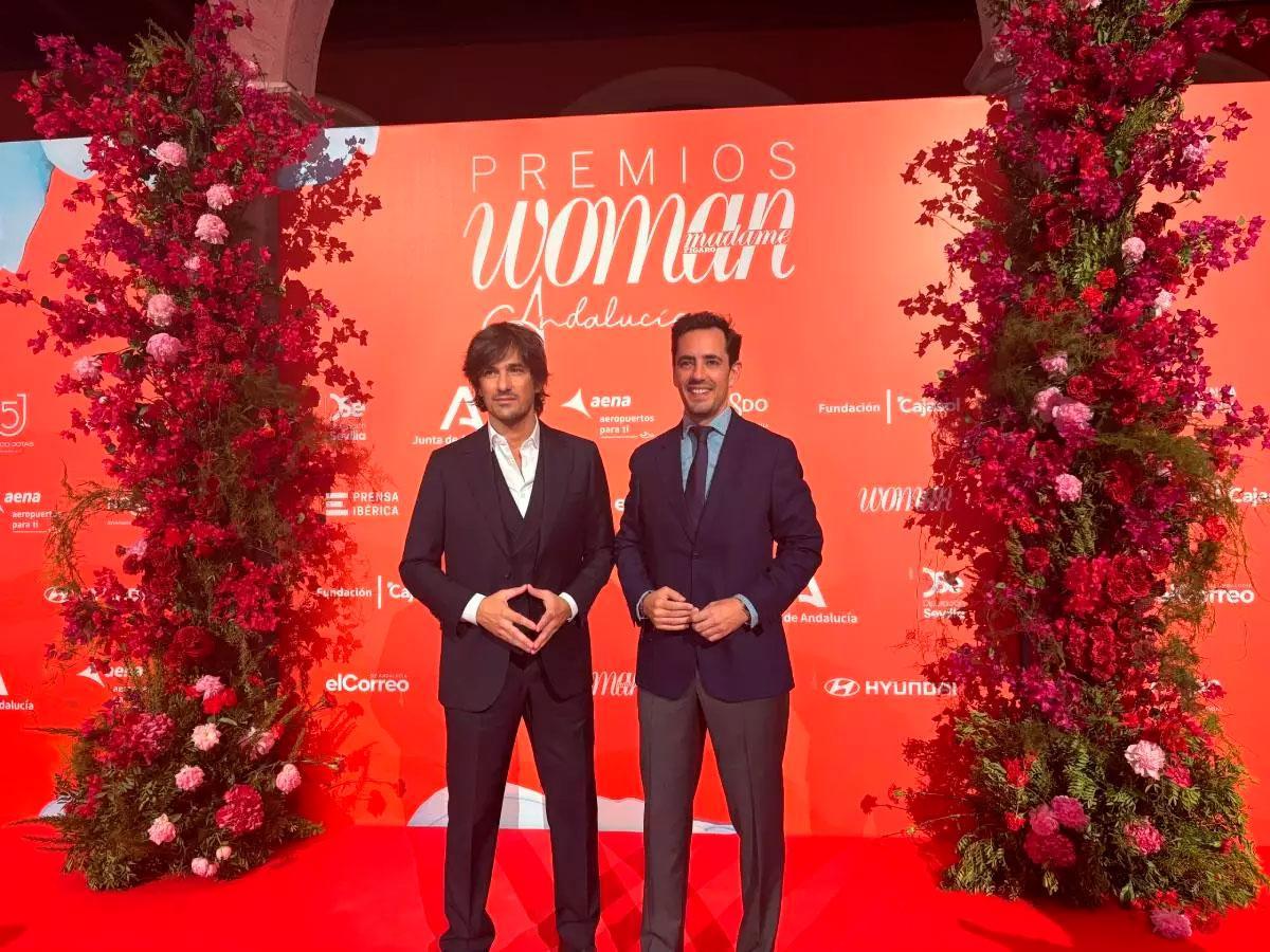 Hugo Salazar y Curro Rodríguez en la alfombra roja de los Premios Woman Andalucía
