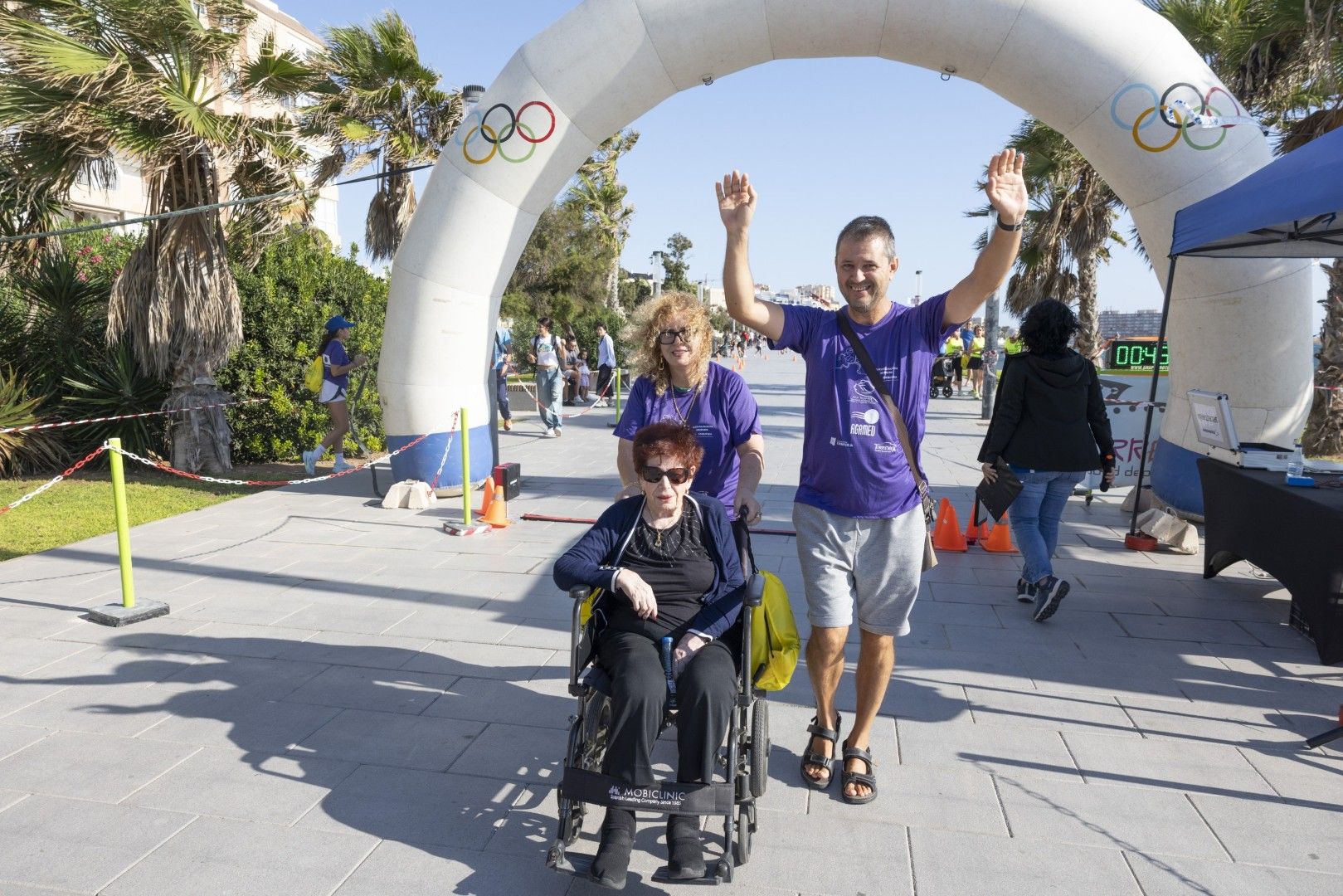 Así fue en imágenes una nueva edición de la carrera solidaria de AFA Torrevieja