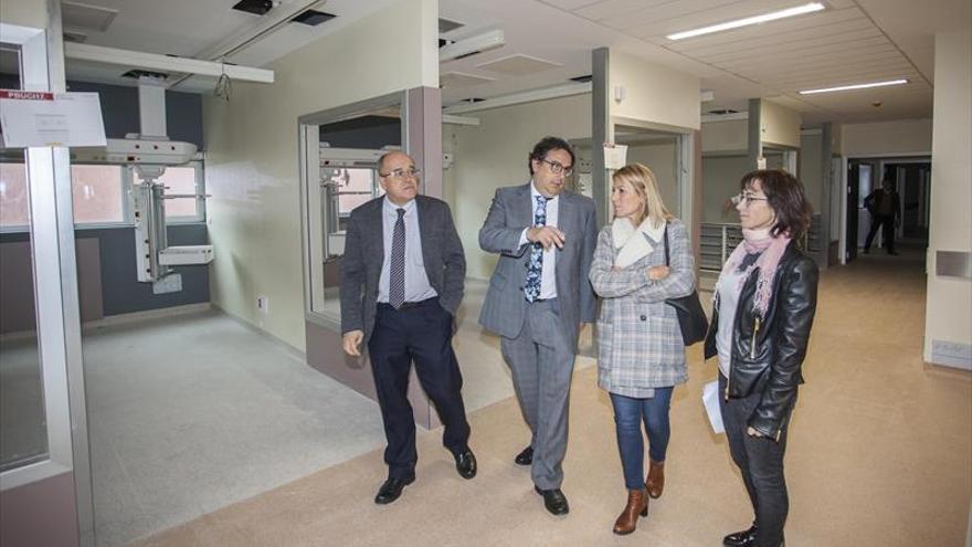 Vergeles dice que el plan de traslado al hospital de Cáceres se hará con todas las garantías