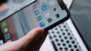 Alertan de un nuevo ataque de phishing que afecta a usuarios de iPhone y que suplanta la identidad de Apple