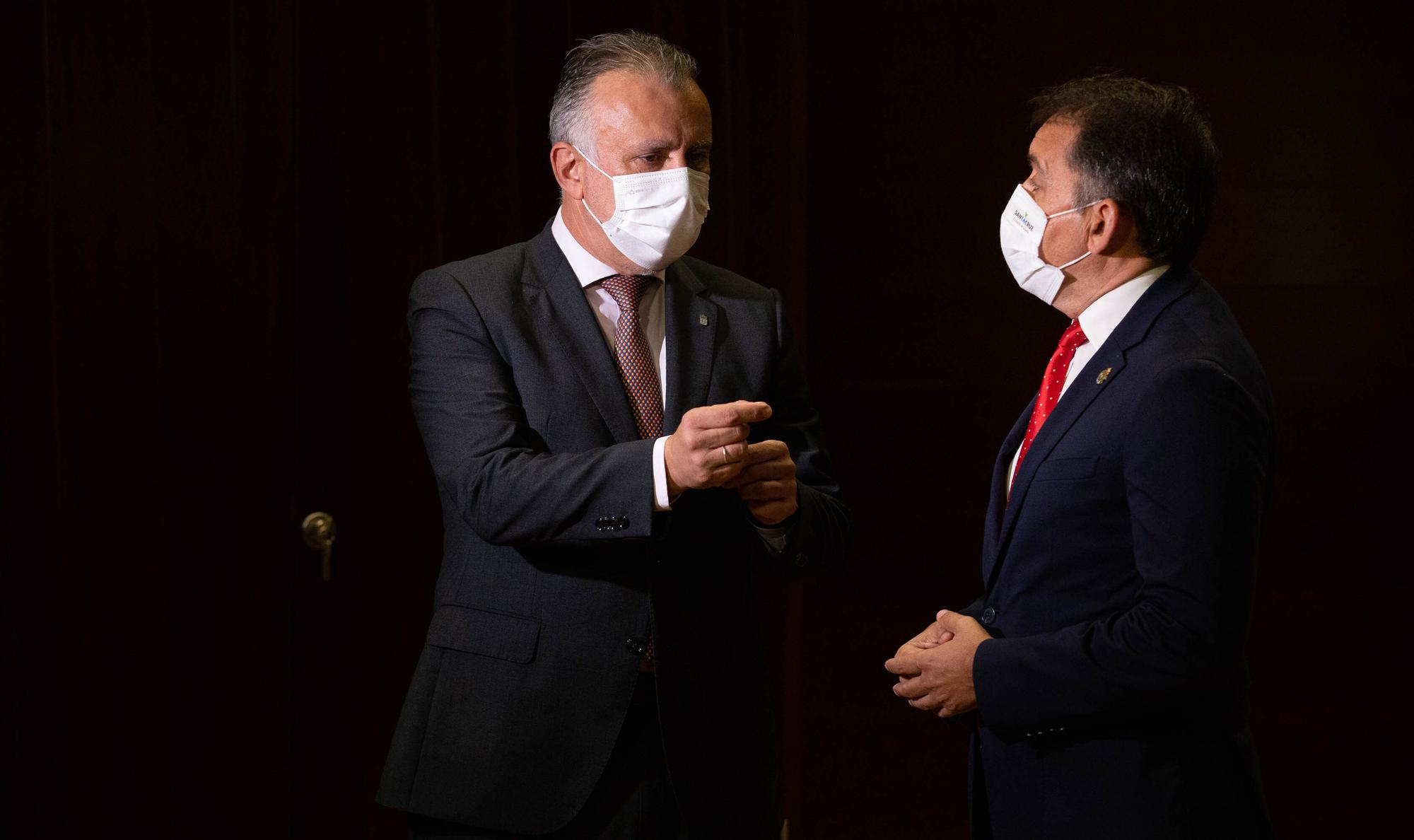 Reunión presidente del Gobierno canario, Ángel Víctor Torres, con el alcalde Santa Cruz de Tenerife, José Manuel Bermúdez.