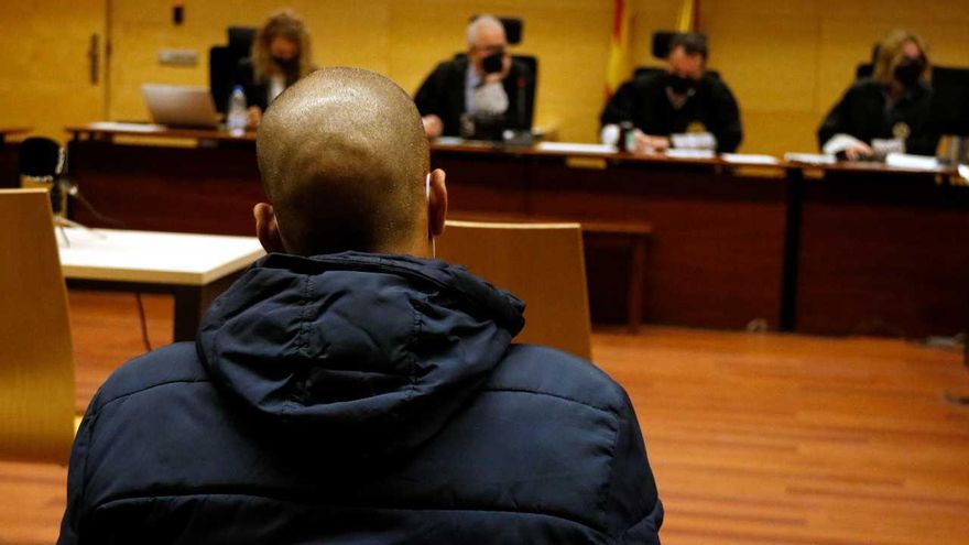 Jutgen l'acusat de segrestar l'exparella a Salt i violar-la en un descampat de Mollet