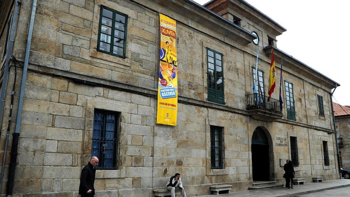 Fachada del Concello de Cambados.