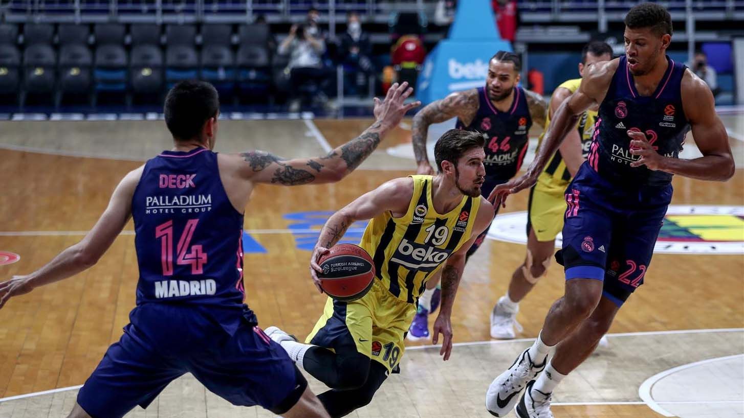 De Colo fue de los pocos que dio la talla en un pésimo 'Fener'