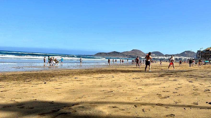 Calor y calima en Canarias: los termómetros alcanzarán losa 34 grados este jueves