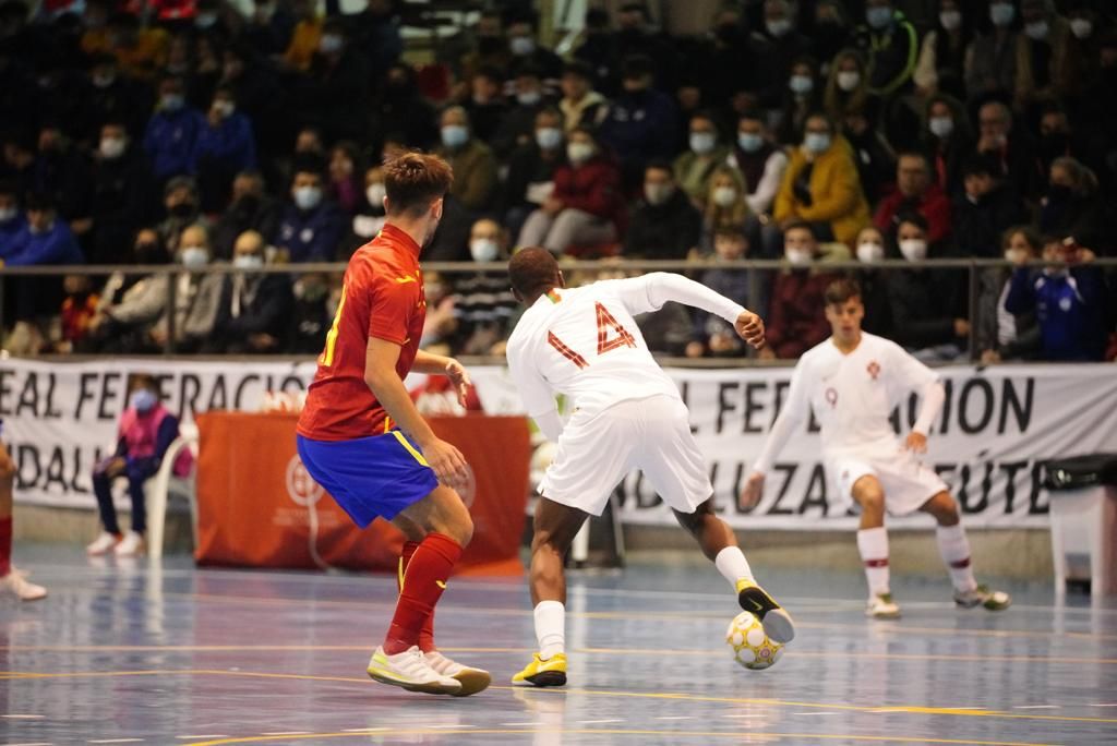 Las imágenes del España-Portugal de Futbol Sala Sub-19 en Pozoblanco