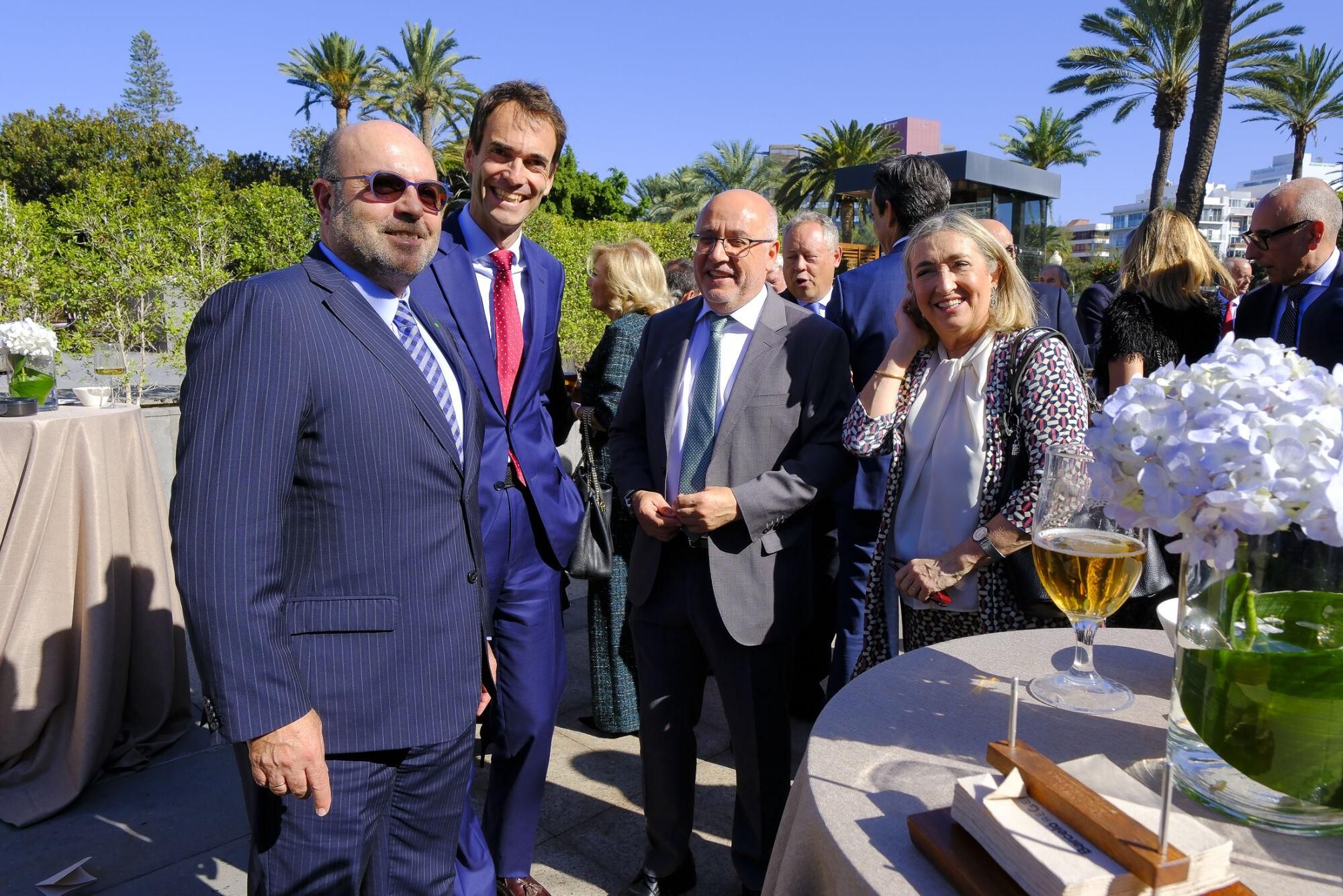Comida navideña de la Confederación Canaria de Empresarios (CCE) en Las Palmas de Gran Canaria