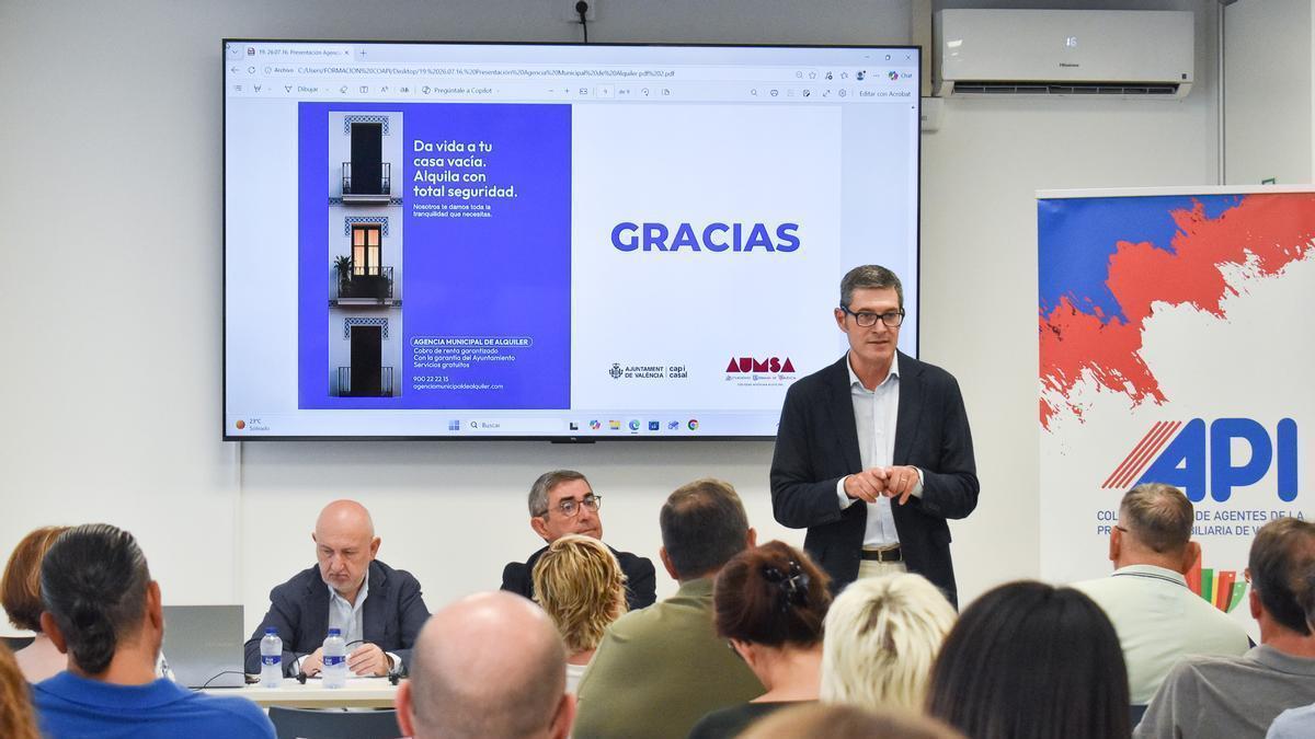 Presentación convenio AUMSA en COAPIV con Ignacio Calabuig.
