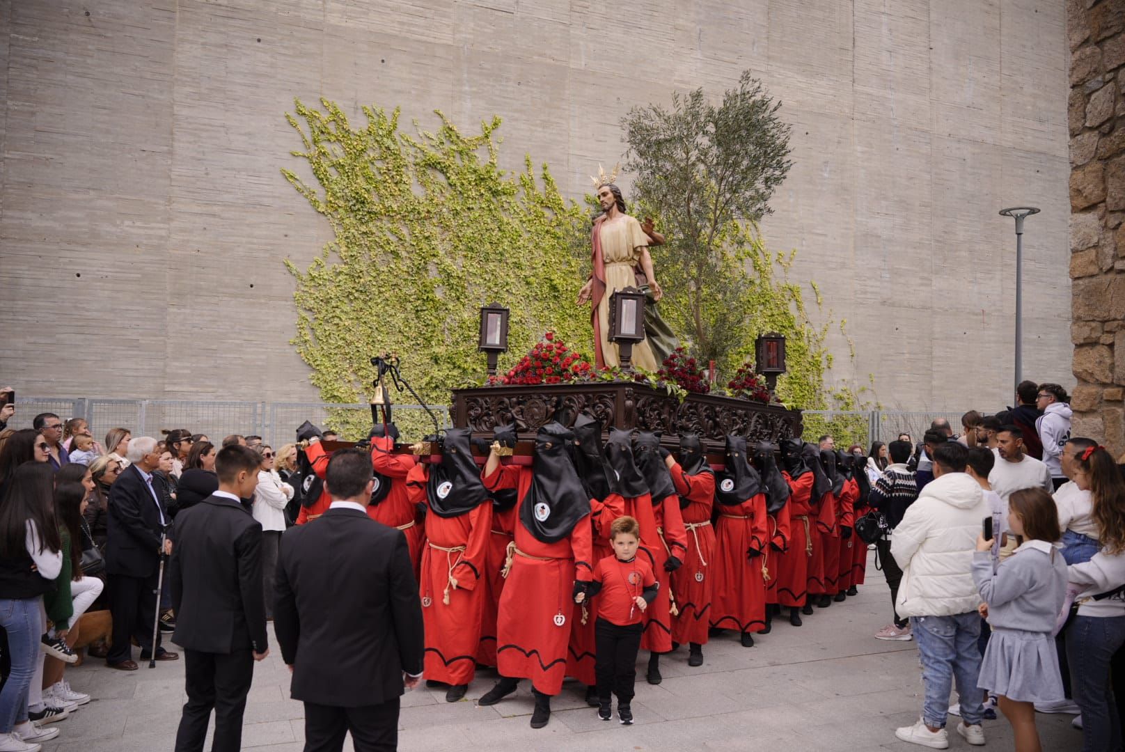El Prendimiento de Jesús y Nuestra Señora de la Paz abren el Jueves Santo en Mérida