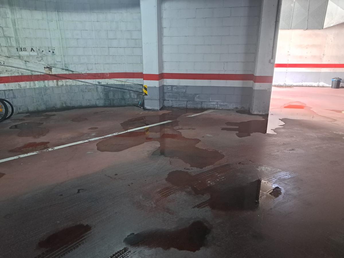 Vista del garaje de O Burgo este viernes.