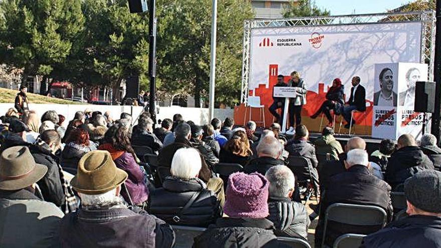 Acte polític organitzat per ERC ahir al migdia a la Font del Gat i en el qual van assistir unes 150 persones