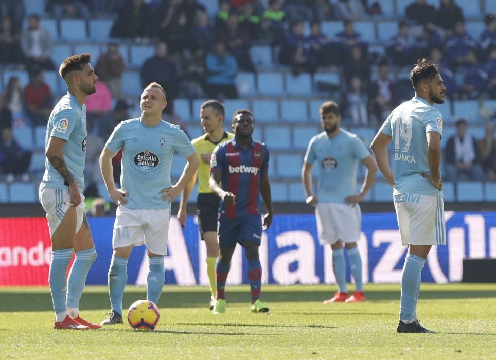 El Celta - Levante, en imágenes. // M.G. Brea | R. Grobas | EFE