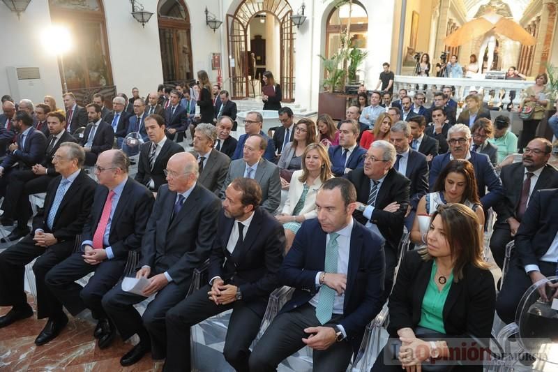 El presidente de la AEB participa en el Foro Nueva Murcia