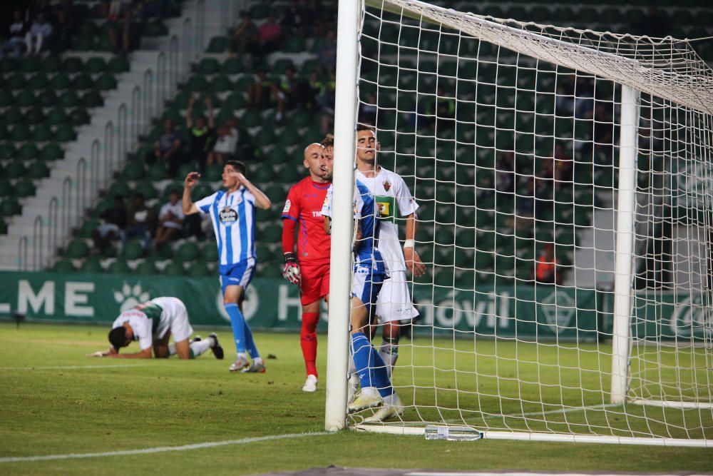 El Dépor empate en Elche, pero celebra