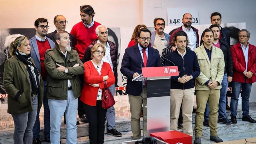 El PSOE sugiere que sus militantes voten a Acedo contra Fragoso