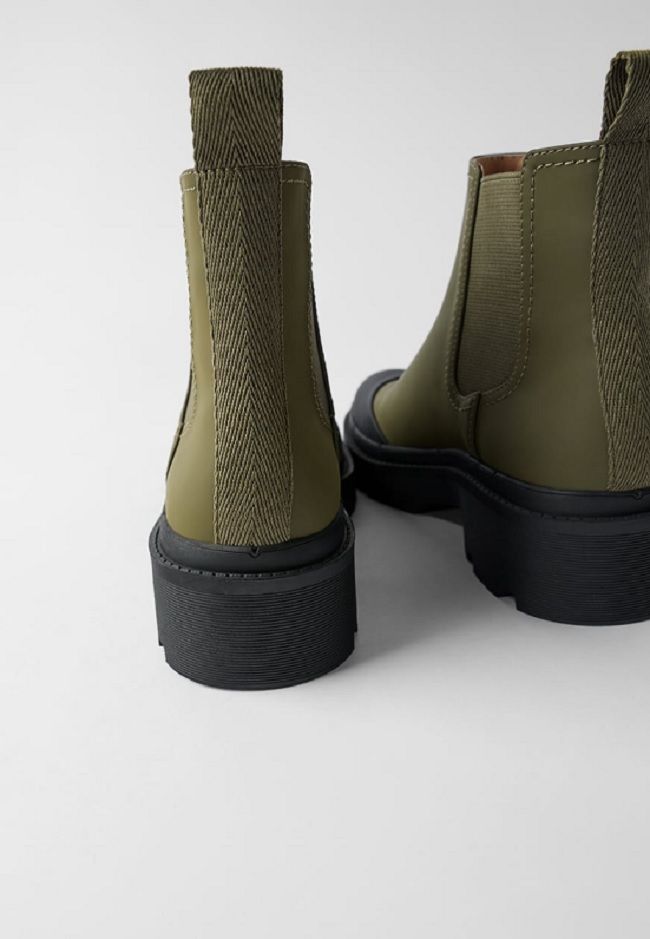 Olvídate de las botas de agua, para los días de lluvia solo necesitarás  estos nuevos botines de Zara - Woman
