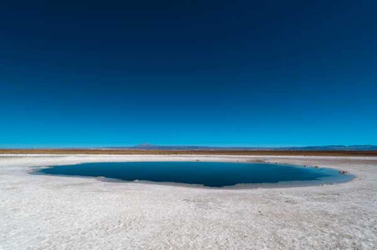 La Laguna Cejar es un agujero en el Salar de Atacama a 18 km de San Pedro.