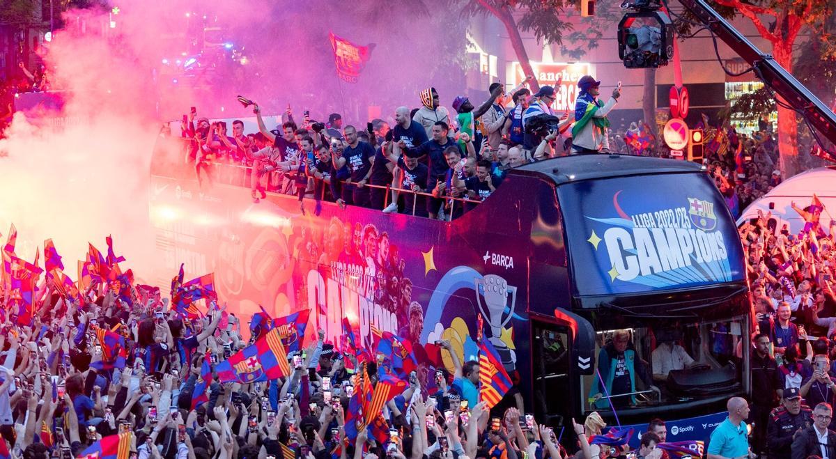 La Rúa del Barça, en imágenes: Lo que no se ha visto por TV La Rúa del Barça, en imágenes: Lo que no se ha visto por TV