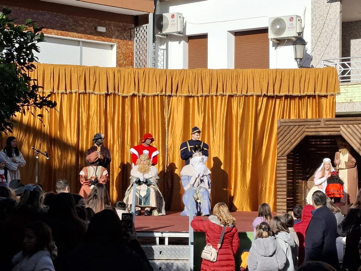 Así ha sido la cabalgata de Real, el único que pueblo de la Ribera que tiene la tradición de celebrarla el día 6