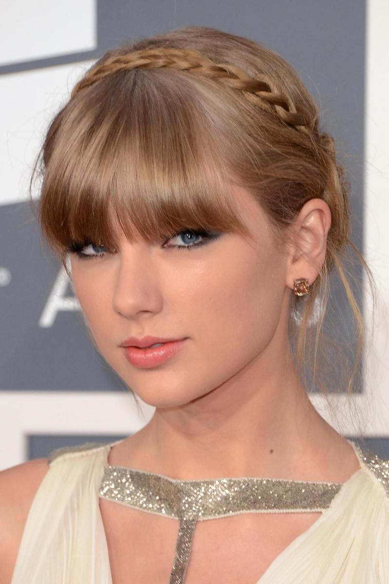 Taylor Swift con trenza