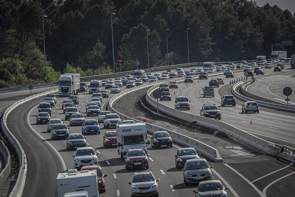 El nombre de morts en accidents de trànsit cau un 13% a Catalunya respecte al 2022